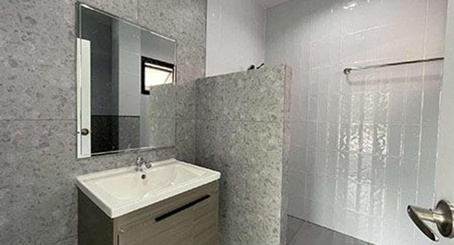 Haus zum Kauf mit 3 Zimmer in Saraphi, Chiang Mai