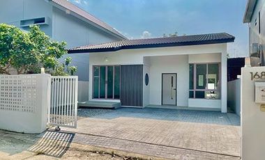 For sale 3 bedrooms house in Saraphi, Chiang Mai