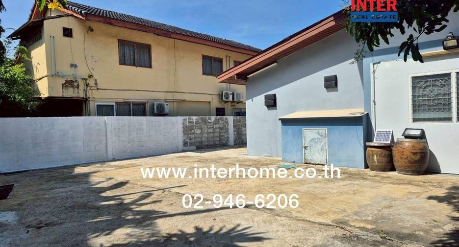For sale 3 bedrooms house in Bang Khun Thian, Bangkok