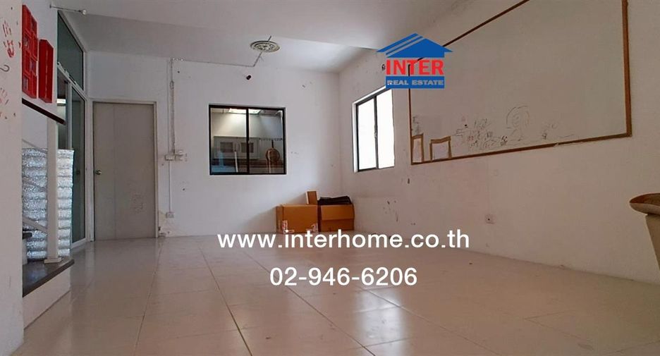 For sale 3 ベッドルーム townhouse in Khlong Luang, Pathum Thani