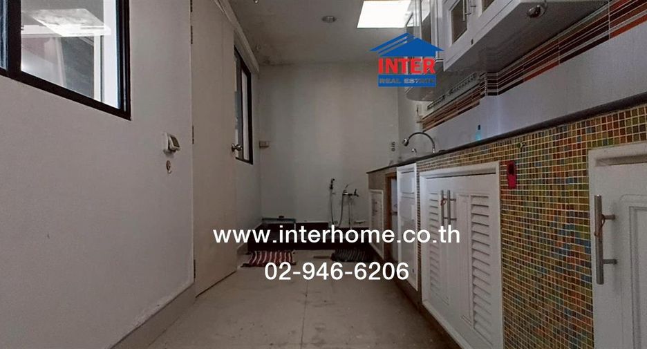 For sale 3 ベッドルーム townhouse in Khlong Luang, Pathum Thani