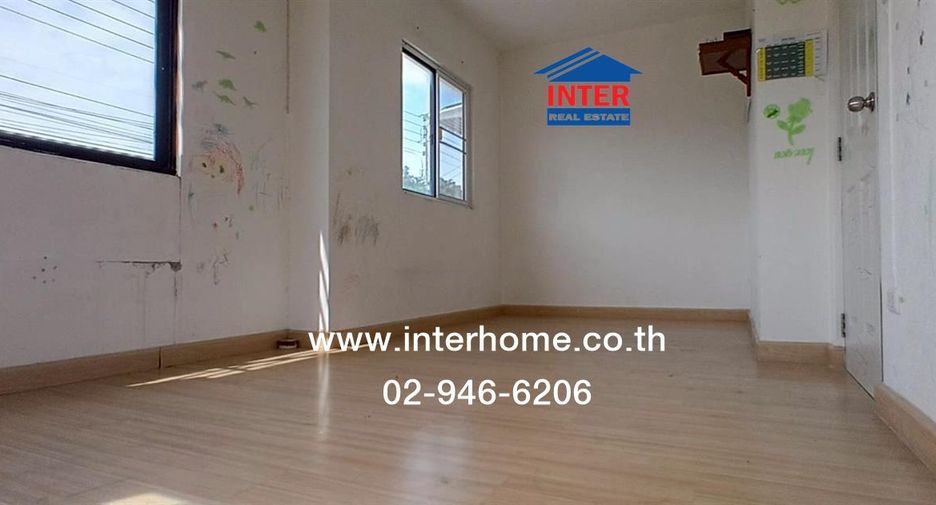 For sale 3 ベッドルーム townhouse in Khlong Luang, Pathum Thani