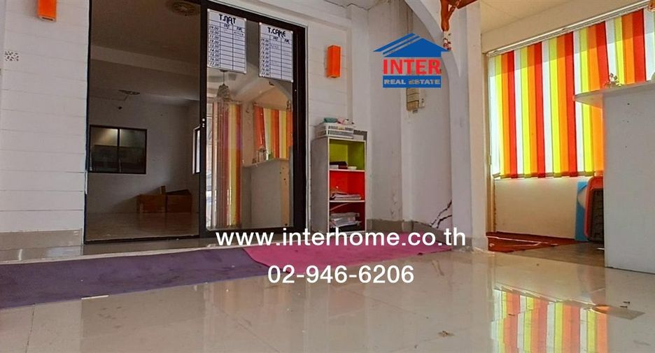 For sale 3 ベッドルーム townhouse in Khlong Luang, Pathum Thani