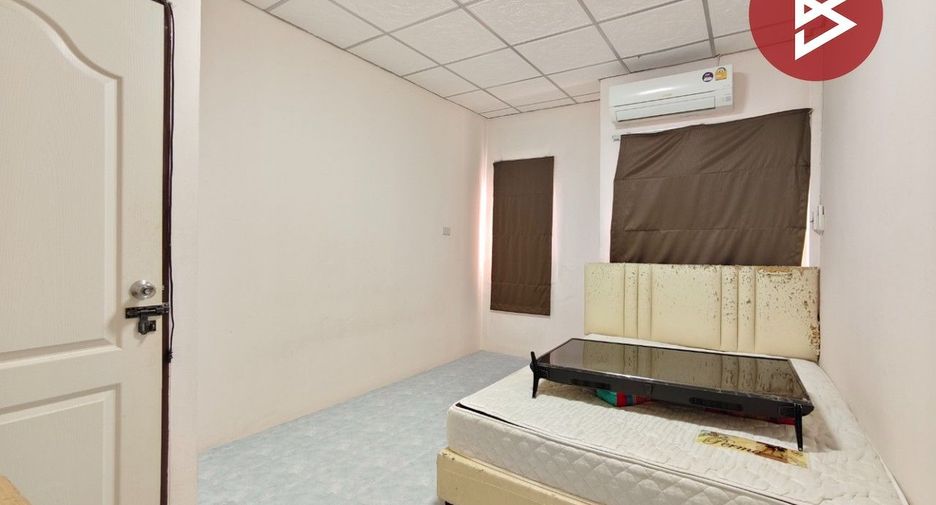 À vendre 3 chambres maison de ville à Phutthamonthon, Nakhon Pathom