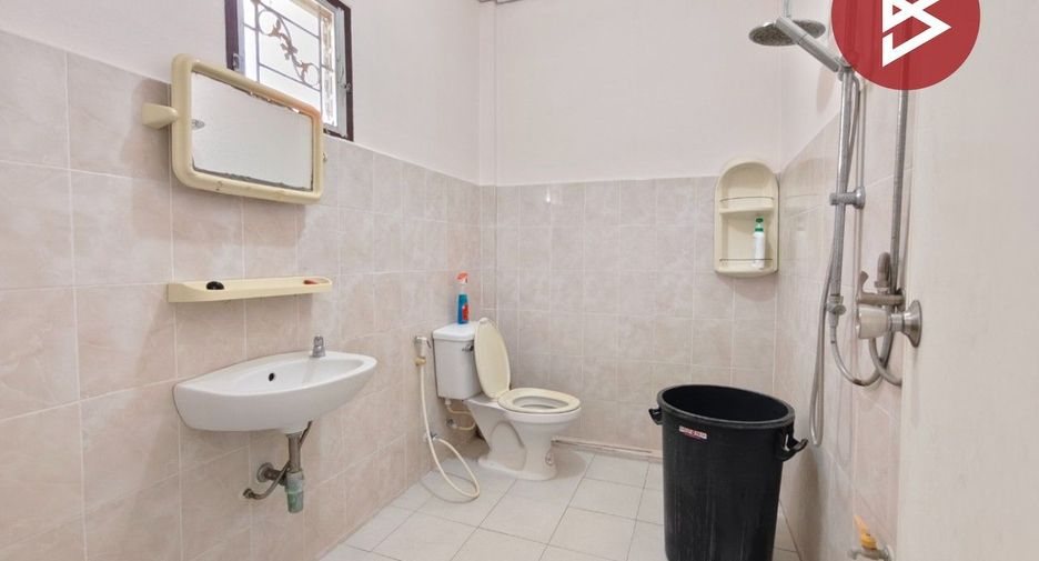 À vendre 3 chambres maison de ville à Phutthamonthon, Nakhon Pathom