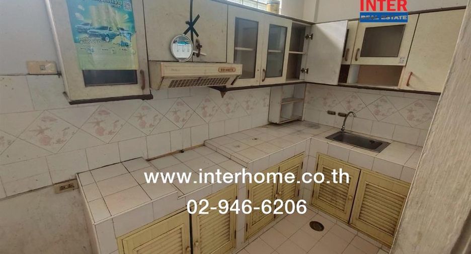 For sale 2 bedrooms townhouse in Sai Mai, Bangkok