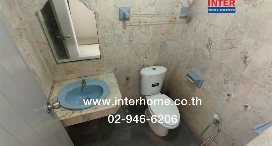 For sale 2 bedrooms townhouse in Sai Mai, Bangkok