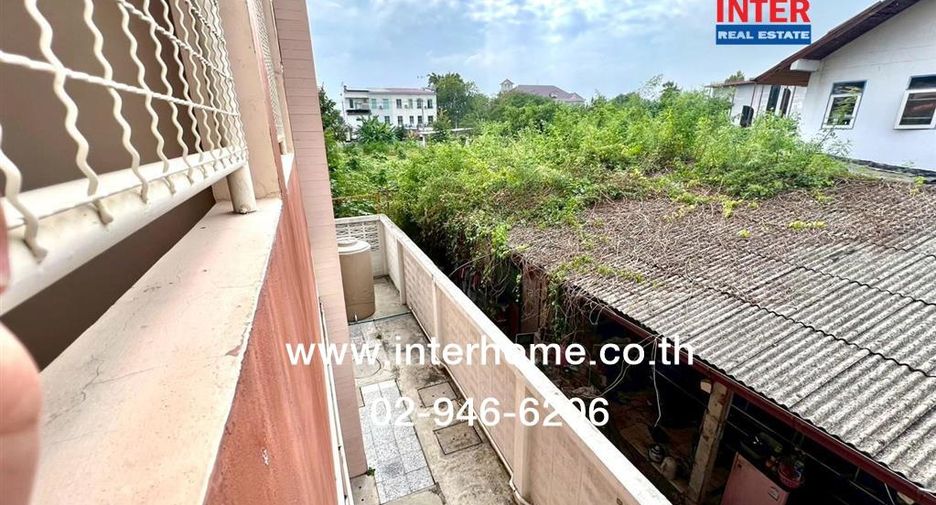 For sale 23 bedrooms apartment in Lat Phrao, Bangkok