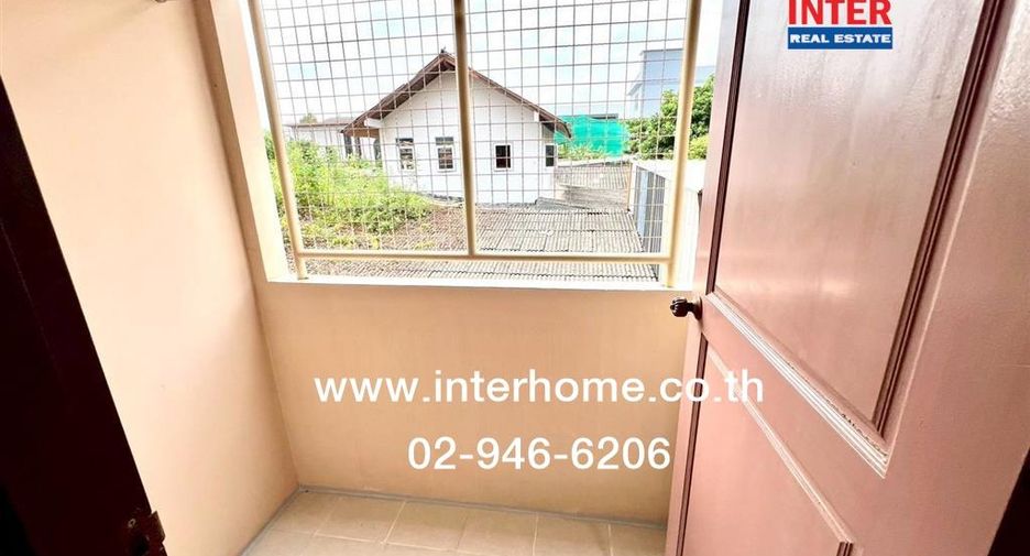 For sale 23 bedrooms apartment in Lat Phrao, Bangkok