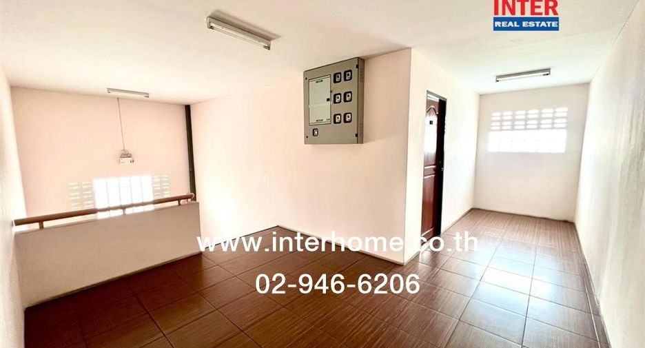 For sale 23 bedrooms apartment in Lat Phrao, Bangkok