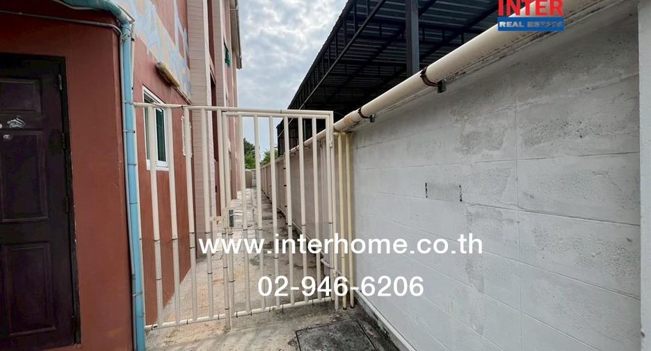 For sale 23 bedrooms apartment in Lat Phrao, Bangkok