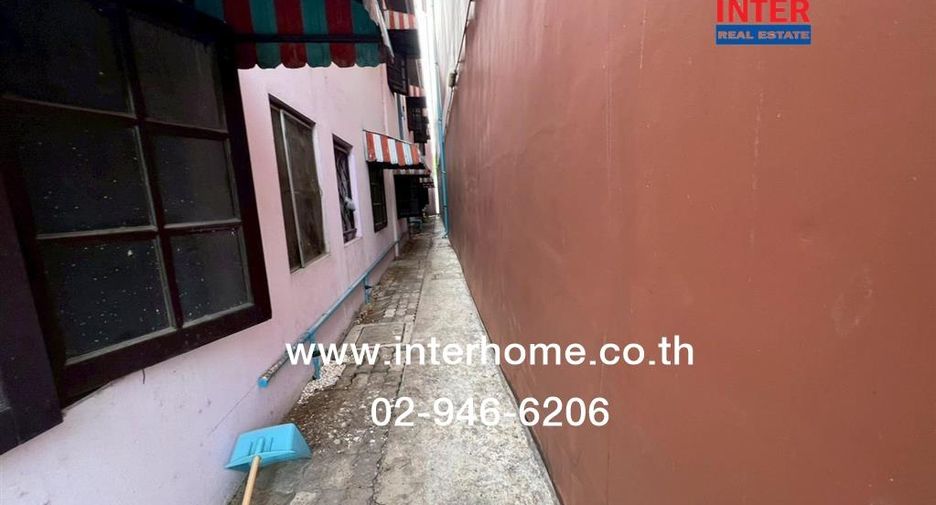 For sale 23 bedrooms apartment in Lat Phrao, Bangkok