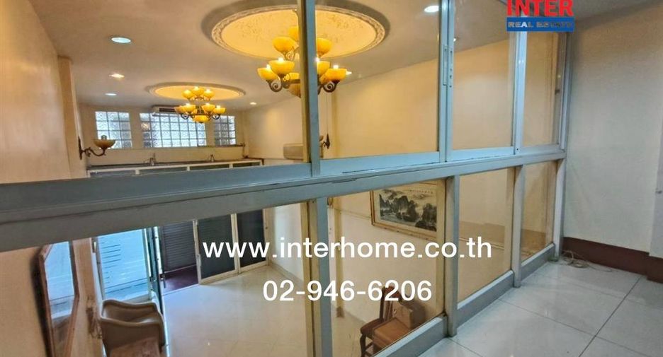 Local comercial en venta de 2 habitaciones en Chom Thong, Bangkok