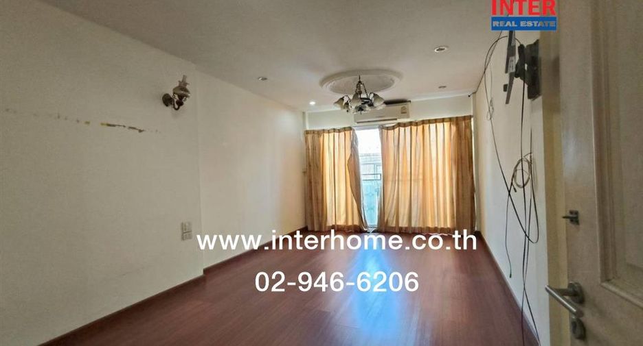 Local comercial en venta de 2 habitaciones en Chom Thong, Bangkok