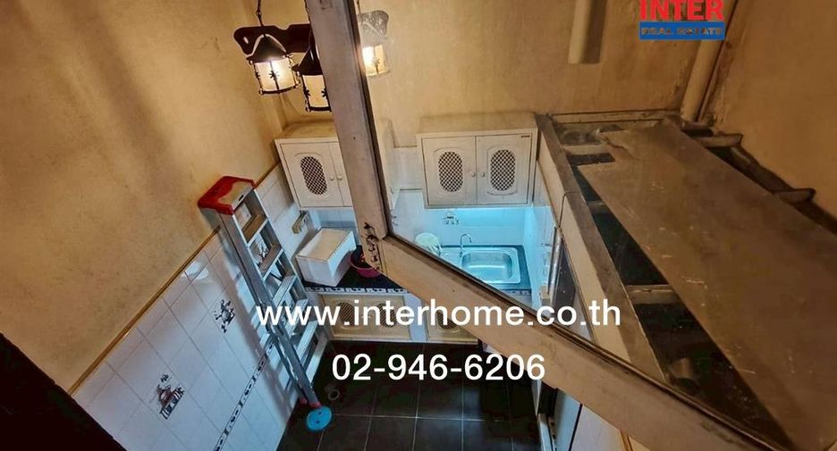Local comercial en venta de 2 habitaciones en Chom Thong, Bangkok