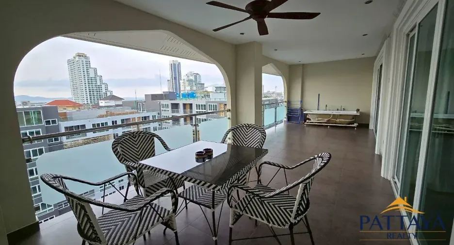 For rent and for sale 2 bedrooms condo in Bang Lamung, Chonburi