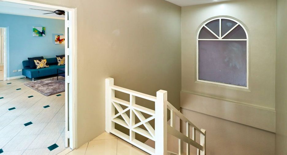 À vendre 5 chambres maison à Bang Lamung, Chonburi