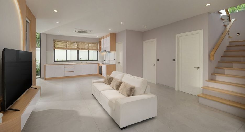 For sale 4 bedrooms house in Mueang Chiang Mai, Chiang Mai