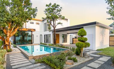 For sale 4 bedrooms house in Mueang Chiang Mai, Chiang Mai