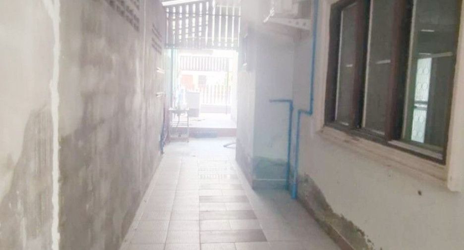 Casa en venta de 3 habitaciones en Ban Chang, Rayong