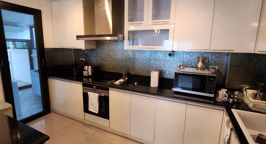 For rent そして for sale 3 ベッドルーム house in Bang Lamung, Chonburi