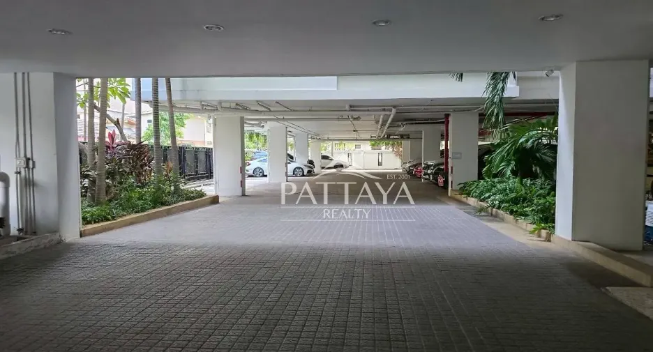 For rent 2 bedrooms apartment in Bang Lamung, Chonburi