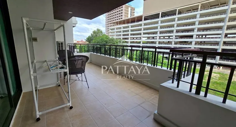 For rent 2 bedrooms apartment in Bang Lamung, Chonburi