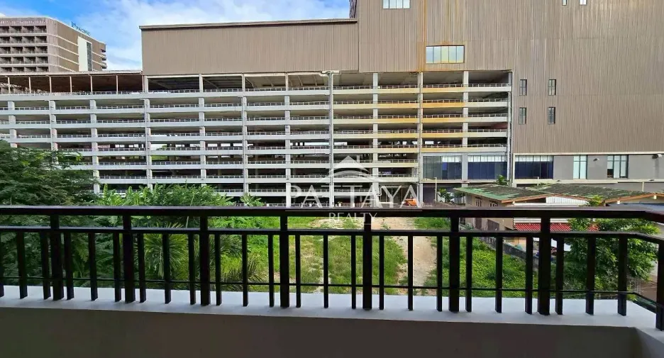 For rent 2 bedrooms apartment in Bang Lamung, Chonburi