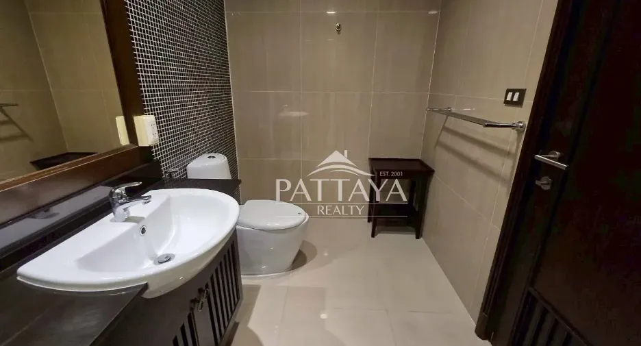 For rent 2 bedrooms apartment in Bang Lamung, Chonburi