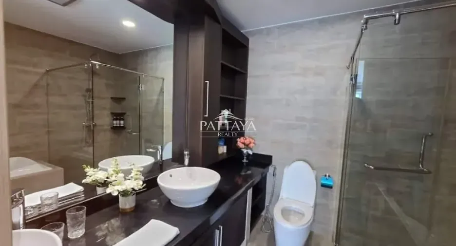 Condo en alquiler de 2 habitaciones en Bang Lamung, Chonburi