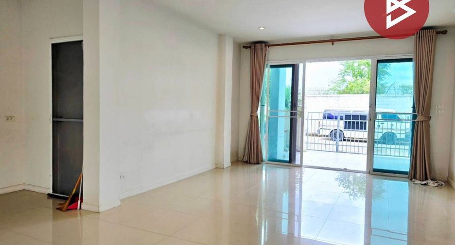 Reihenhaus zum Kauf mit 3 Zimmer in Krathum Baen, Samut Sakhon