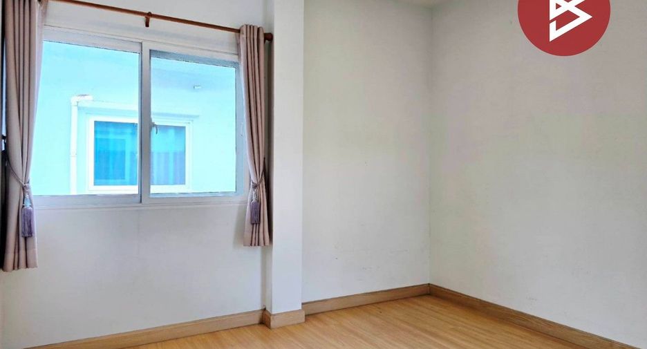Reihenhaus zum Kauf mit 3 Zimmer in Krathum Baen, Samut Sakhon
