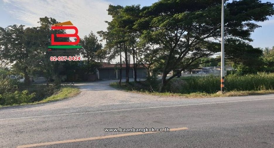 Casa en venta de 3 habitaciones en U Thong, Suphan Buri