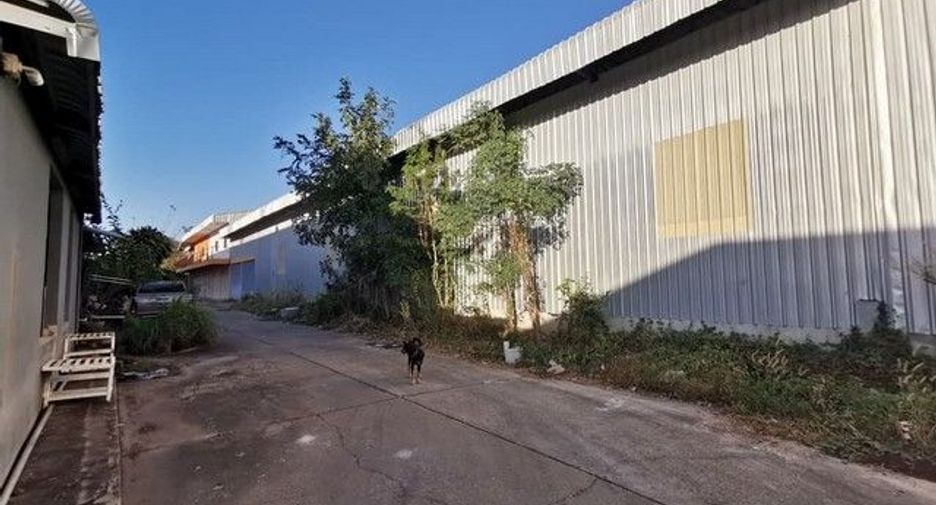 Almacén en venta de 1 habitaciones en Mueang Amnat Charoen, Amnat Charoen