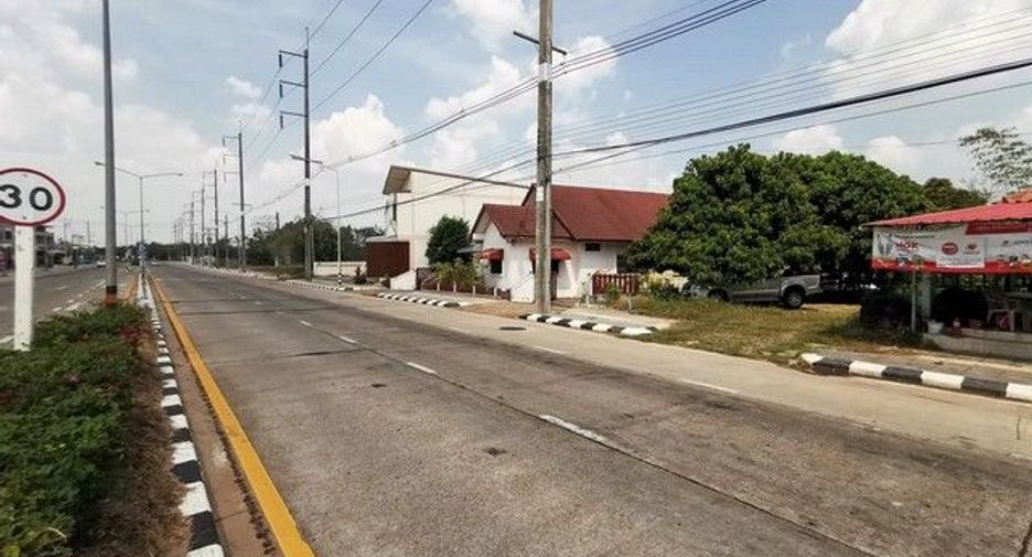 Casa en venta de 3 habitaciones en Mueang Amnat Charoen, Amnat Charoen