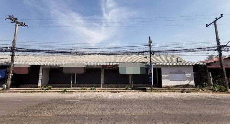 For sale 1 bed retail Space in Sanom, Surin