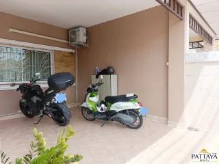 À vendre 2 chambres maison à Bang Lamung, Chonburi