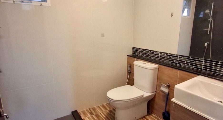 Haus zum Kauf mit 3 Zimmer in Thung Khru, Bangkok