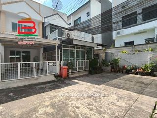 Reihenhaus zur Miete mit 2 Zimmer in Bang Khen, Bangkok