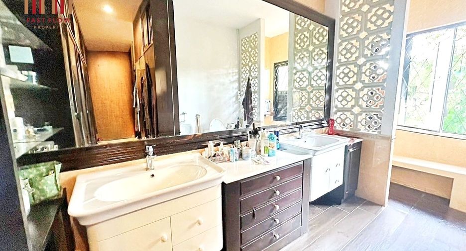 For sale 5 ベッドルーム house in Phra Pradaeng, Samut Prakan
