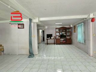 Casa en venta de 5 habitaciones en Bang Khun Thian, Bangkok