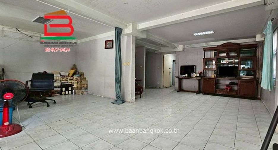 Casa en venta de 5 habitaciones en Bang Khun Thian, Bangkok