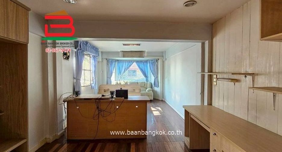 Casa en venta de 5 habitaciones en Bang Khun Thian, Bangkok
