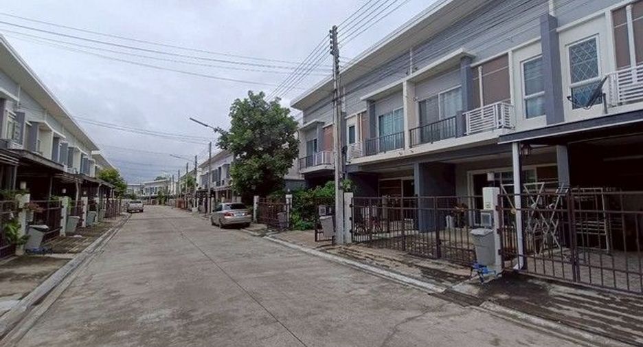 Casa adosada en venta de 1 habitaciones en Nong Han, Udon Thani