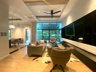 Reihenhaus zur Miete mit 4 Zimmer in Watthana, Bangkok