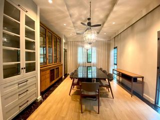 Reihenhaus zur Miete mit 4 Zimmer in Watthana, Bangkok