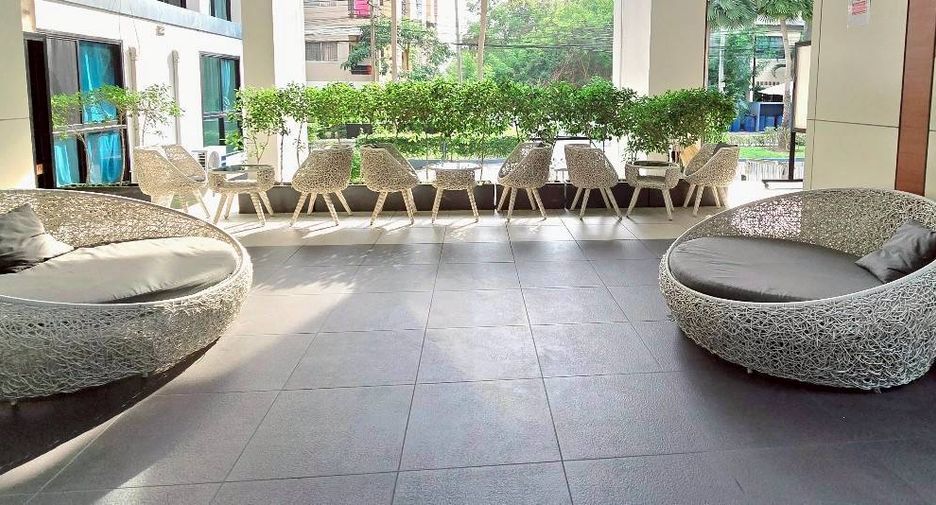 For rent 1 bed condo in Bang Lamung, Chonburi