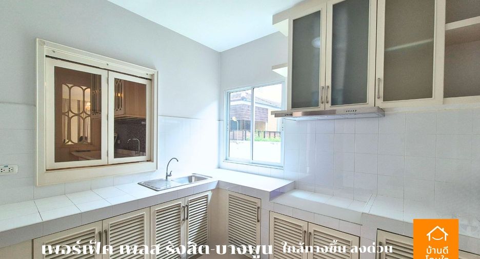 For sale 3 bedrooms house in Mueang Pathum Thani, Pathum Thani