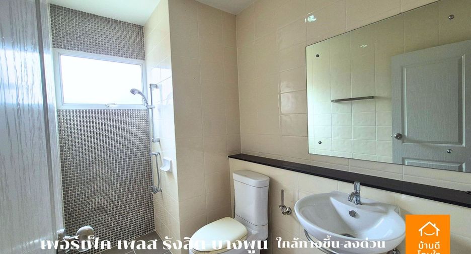 For sale 3 bedrooms house in Mueang Pathum Thani, Pathum Thani