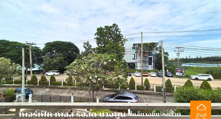 For sale 3 bedrooms house in Mueang Pathum Thani, Pathum Thani